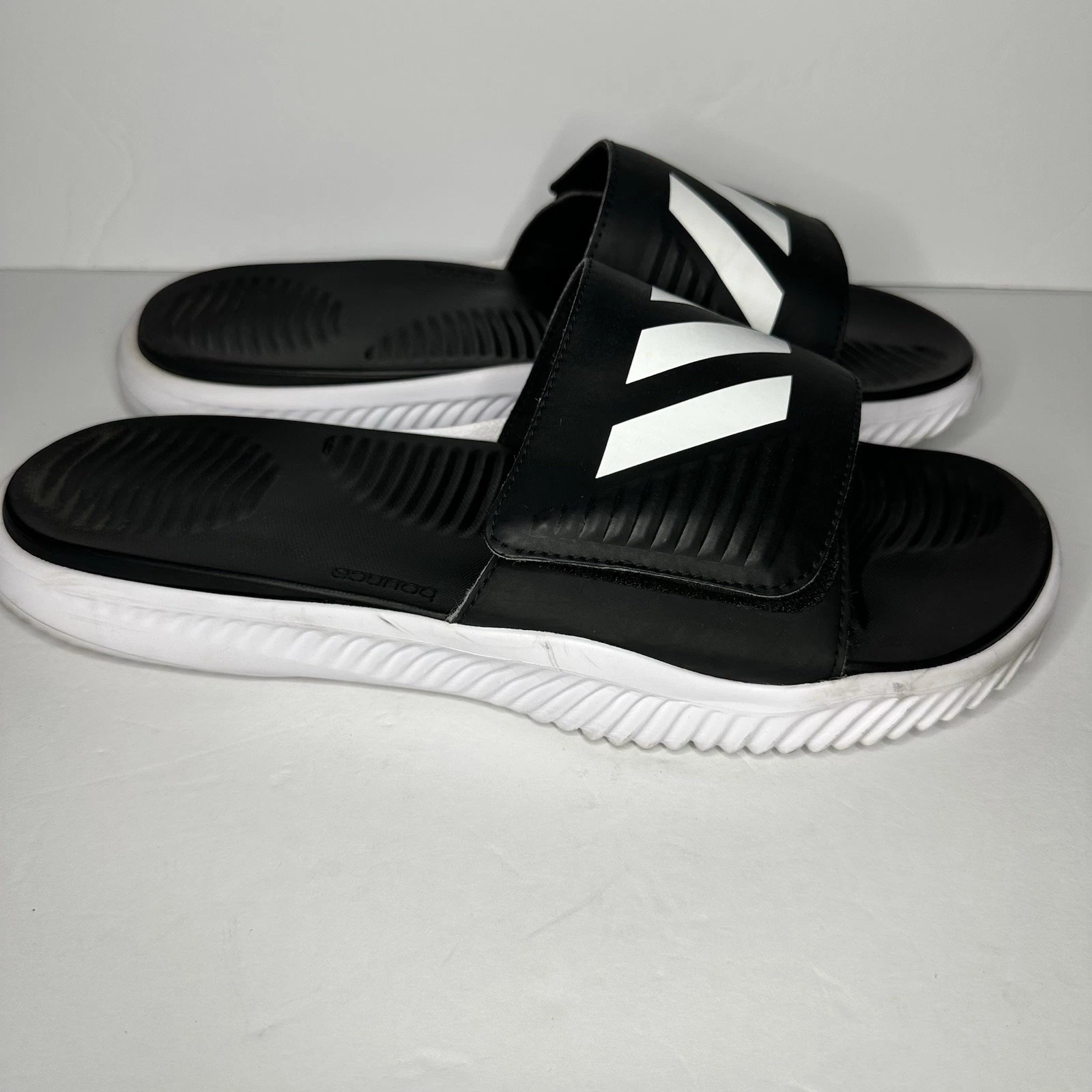 Sandali Adidas da uomo Bounce Slides taglia 13 bianchi e neri