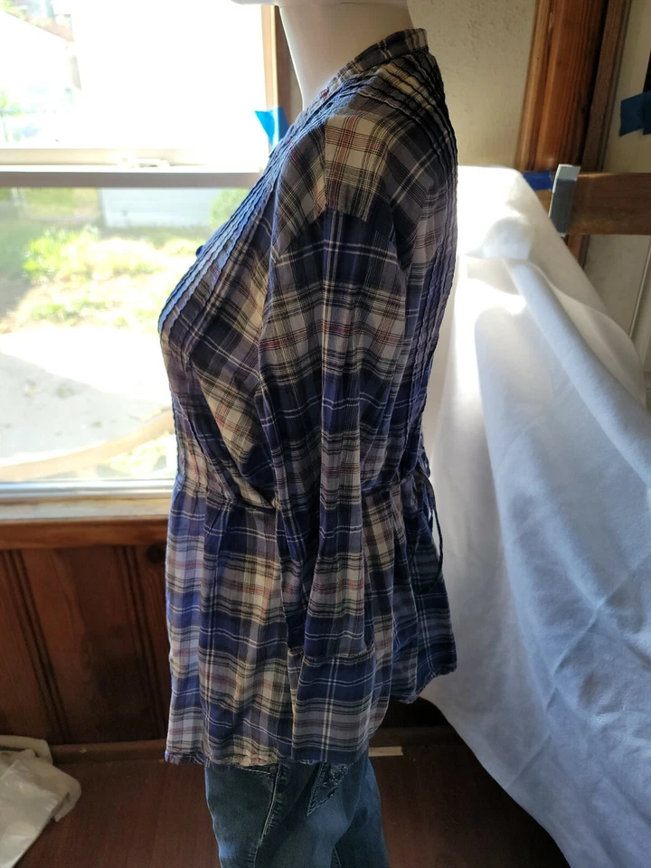 Camisa Miley Cyrus Max Azria Azul a Cuadros Botón Mangas 3/4 Pestaña Rodante Talla XL Cincha Foto 3 de 4