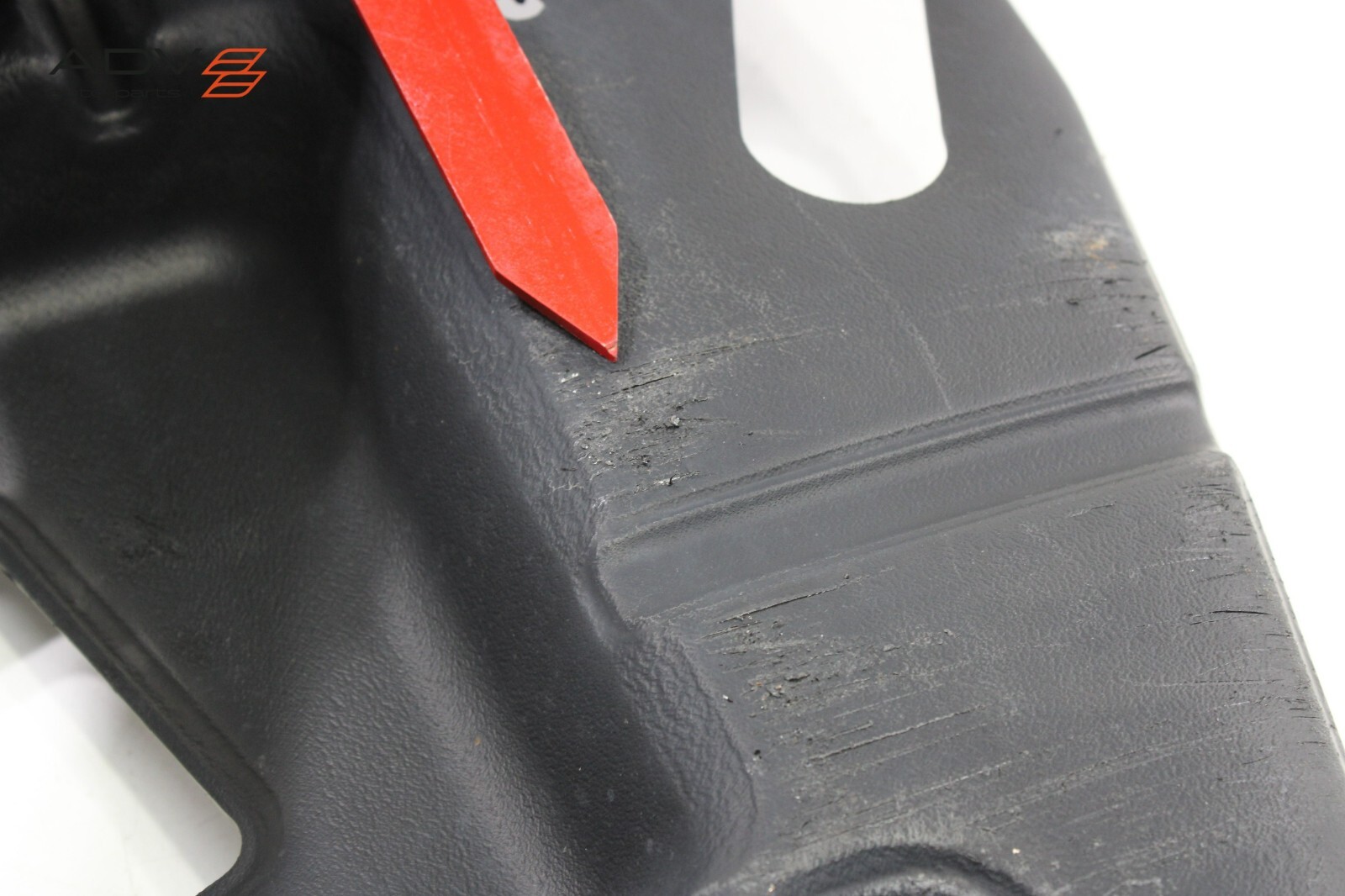 Maserati Levante 2017-2020 Front Right Body side shield P/N 13602
