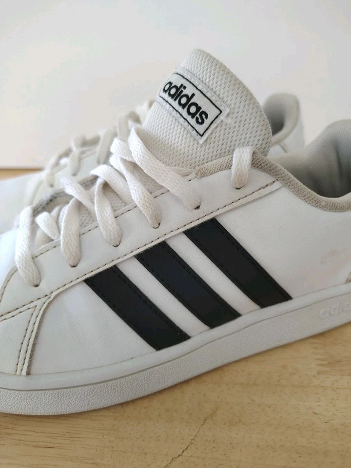 Adidas Zapatos Niños Talla 3 Blanco Zapatilla Grand Court Con Cordones Rayas Negras Comodidad Foto 2 de 4