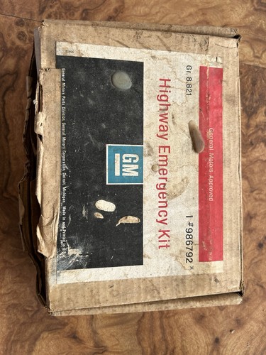 GM Emergency Road Side Kit With GM Spotlight. From 1965-1967 And Is Complete