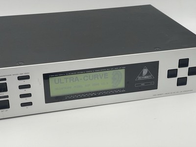 BEHRINGER Ultra-Curve DSP8000 31-Band Graphic Equalizer . top