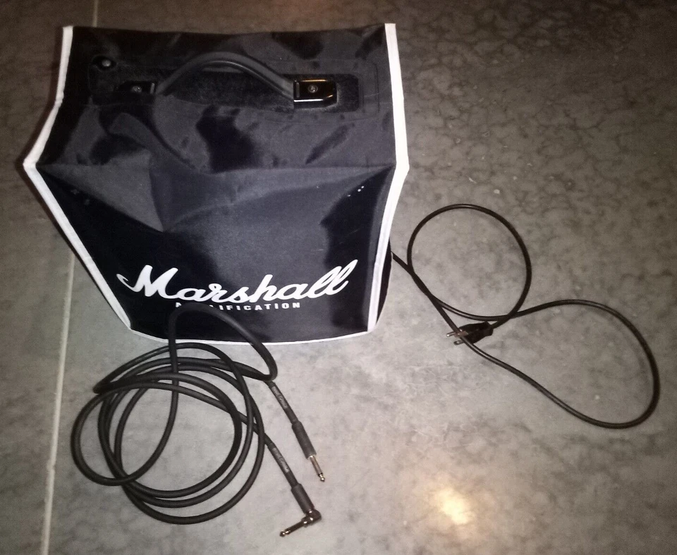 Marshall MG10CD Amplificatore Chitarra 10 Watt Nero con Cover - 100% Testato-Funzionante - Immagine 2 di 4