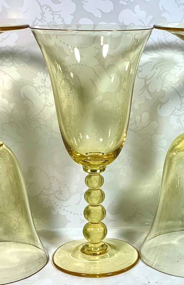 Copa de agua amarilla Candlewick de Imperial Glass-Ohio vidrio soplado a mano (individuales) Foto 3 de 4