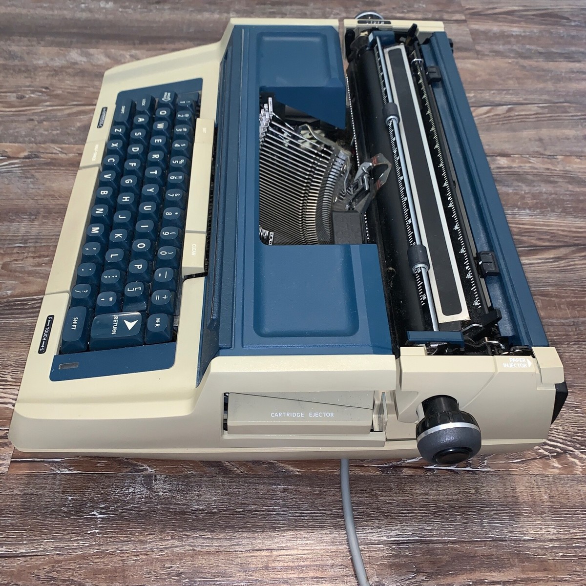 Smith Corona Coronamatic 2500 電動タイプライター s-l400.jpg