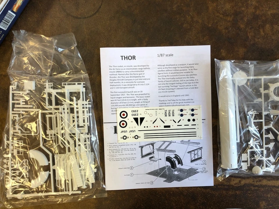 GLENCOE/ADAMS #8904 1/87TH SCALE THOR ROCKET PLASTIC MODEL KIT ,(NEW IN BOX) - Image 2 of 4