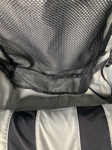 Blue Patagonia Carry On Wheelie Duffel Backpack Luggage Roller Rolling Wheels - Picture 16 of 17