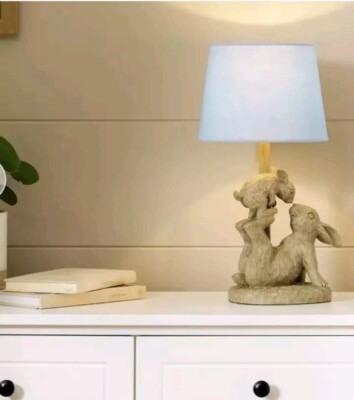 39 cm Hase Häschen Tischlampe rustikal Eichenoptik Fuß und hellblauer Schirm