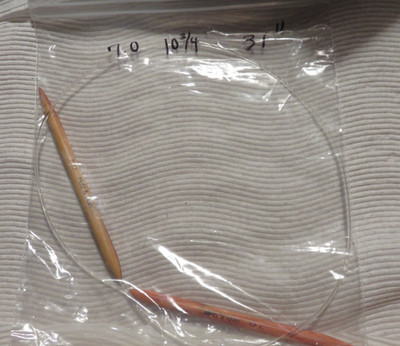 Holz & Stein Vintage Rosewood Circular Knitting Needle Size US 10.75  German 7.0