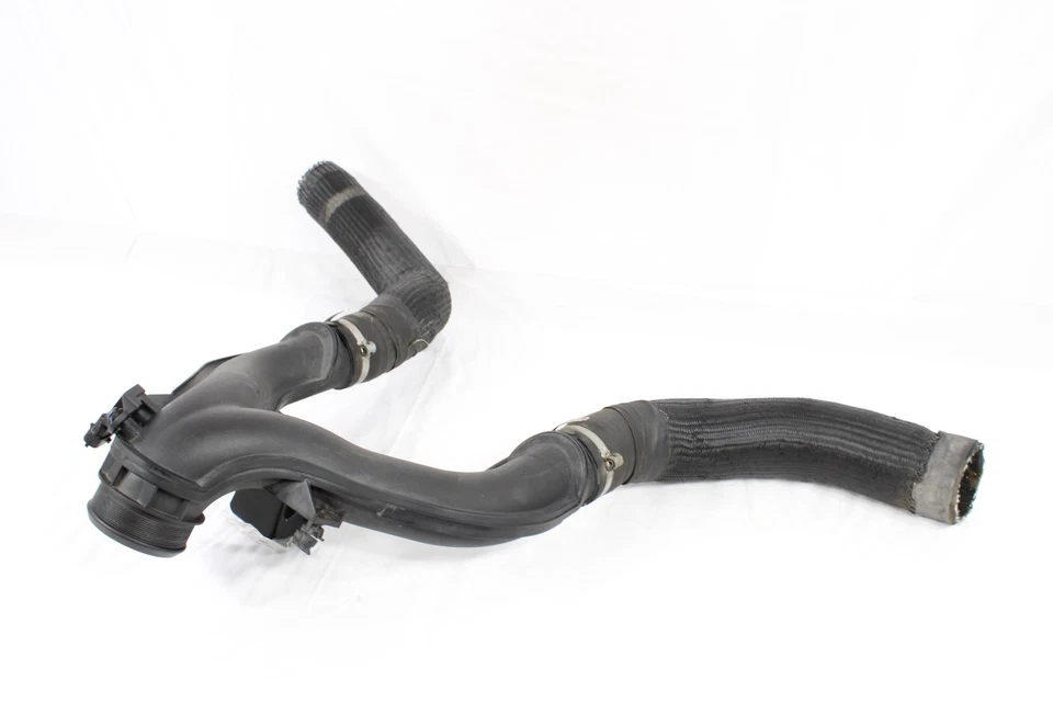 Tubo de manguera de admisión de aire Air Cleaner usado OEM 2014 Maserati Ghibli 670003620 2015-17 Foto 3 de 4