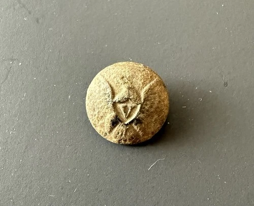 Confederate Eagle’v’ Cuff Button Wlshank Early VA Dig Virginia-Civil War