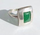 Vintage Beautiful Ring Green stone Sterling Silver 925 Women's Jewelry size 9.5