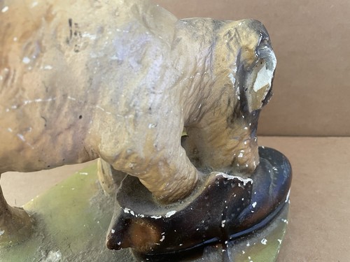 Vintage RED GOOSE SHOES Chalkware Store Display PUPPY DOG Chewing Shoe statue - Picture 11 of 15