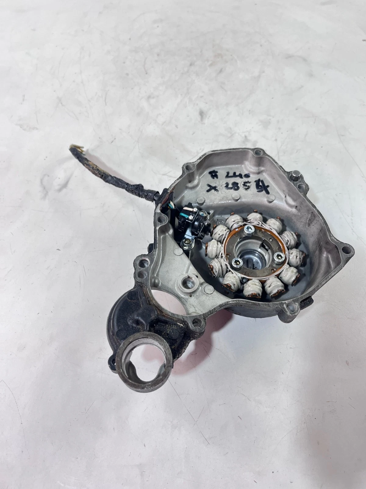 2021 KAWASAKI KX450XC OEM MAGNETO COVER WITH MAGNETO, BURNED, CUT14031-0639 #240