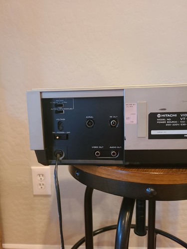 Vintage Hitachi VT-8040EM Multi-System VHS Video Deck Cassette Deck. (Leggi) - Foto 6 di 12