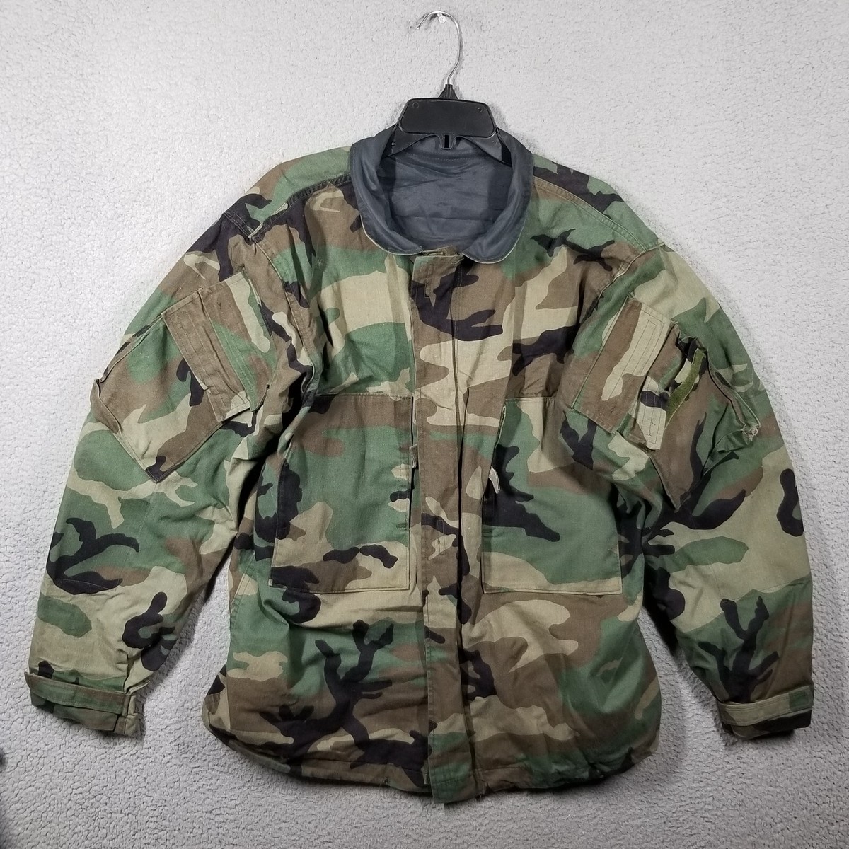 U.S. Military Chemical Protective Suit Coat 1985 Woodland U.S. Military Chemical Protective Suit Coat 1985 Woodland