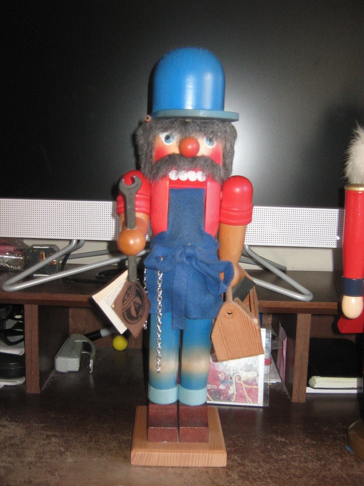 vintage HOLZKUNST CHRISTIAN ULBRICHT wooden NUT CRACKER TOY MAKER with tags
Opens in a new window or