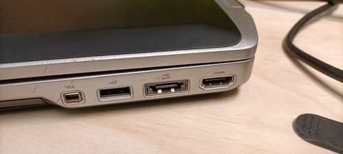 Dell latitude E6520, i5, 500GB HDD, DVD+-, Dockingstationen + Lifter PAKET - Bild 11 von 12