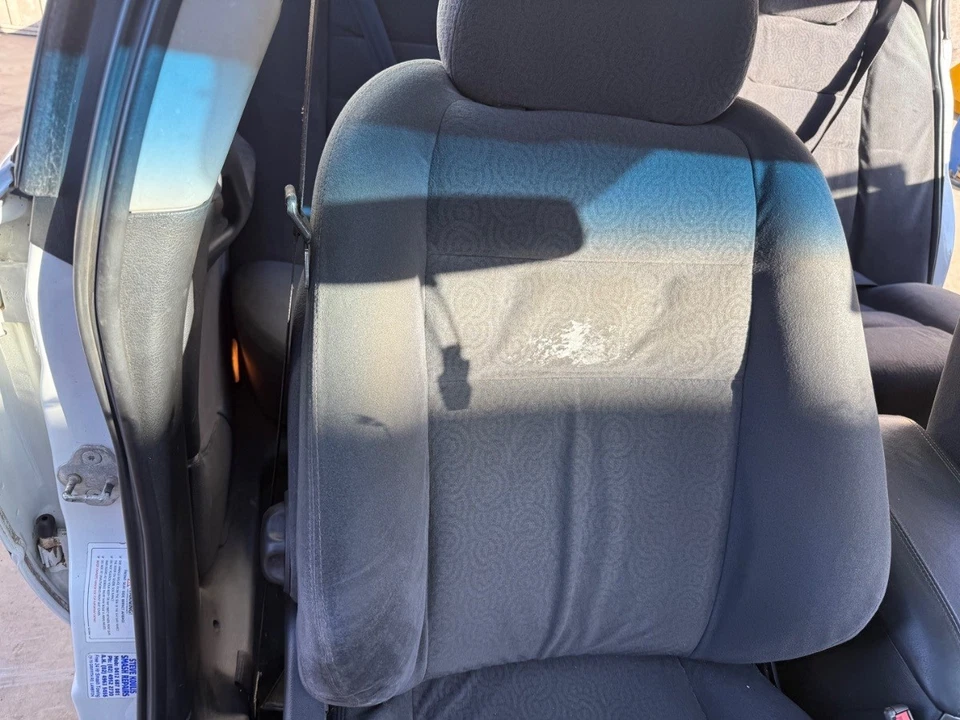 Holden Commodore 2003 VY Calais Cloth Set Of Seats - image 2 of 4