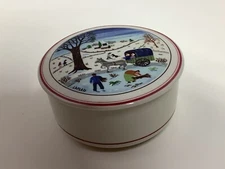 Vintage Villeroy & Boch Porcelain Naif Christmas Round Trinket Box 3" Folk Art