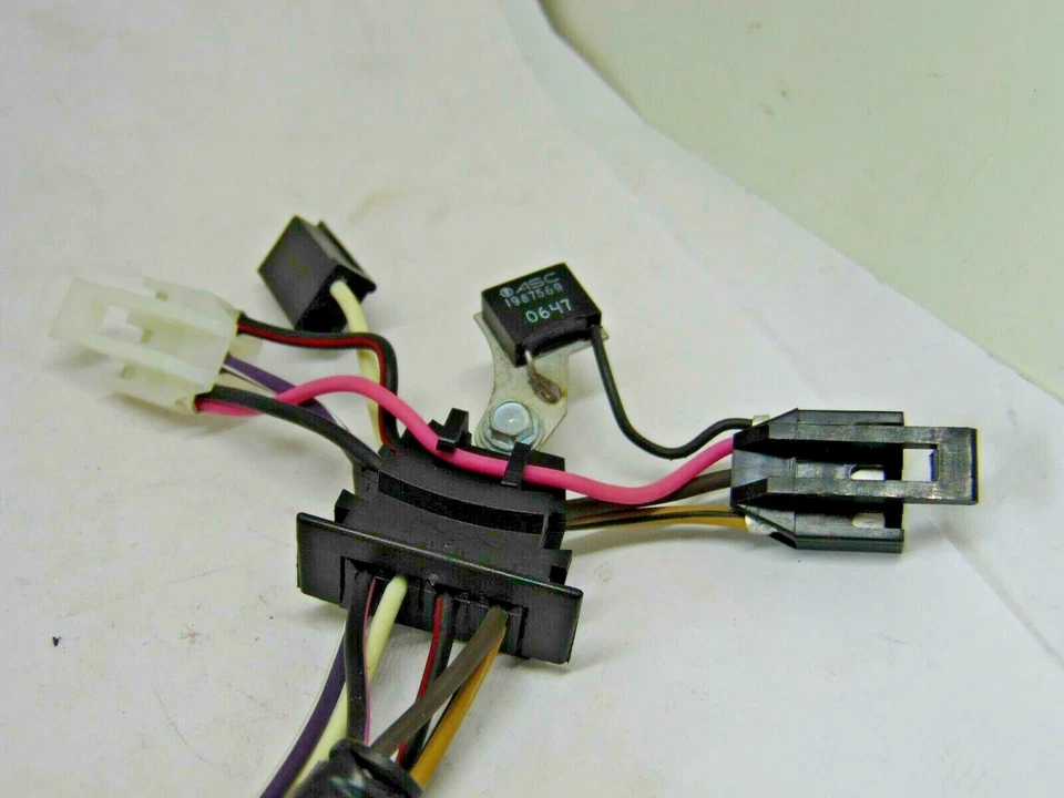 19180791 РАСПРЕДЕЛИТЕЛЬ ЗАЖИГАНИЯ ПРОВОДКА HARNES подходит 1986 91 CHEVROLET S10 GMC S15 - Изображение 4 из 4