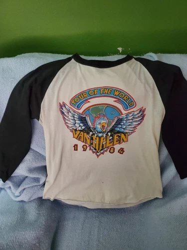 Van Halen Tour of the World Concert T-Shirt Lar 1980s vintage concert t-shirt, vintage, size L, single stitch, B+ condition