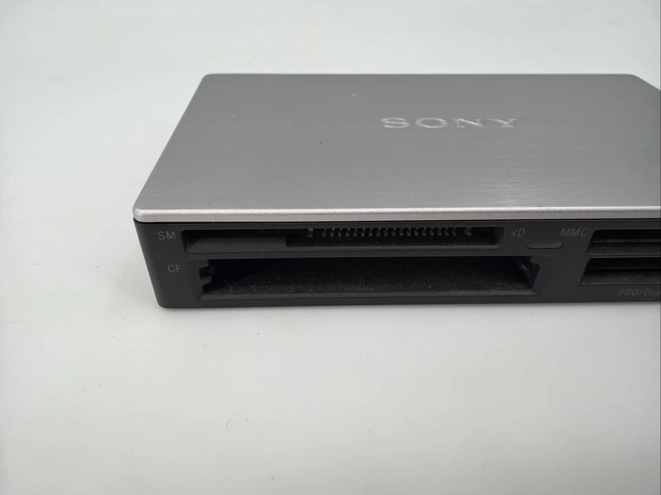 Sony 12 in 1 Multi-Card Reader / Writer SD MRW62E-T1 Windows 11 Compatible - Image 3 of 4