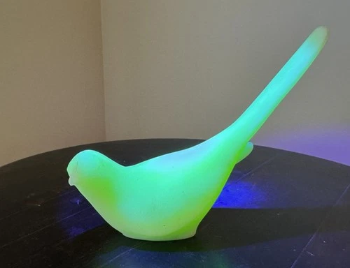 Vtg. Fenton Unpainted Dove Bird Figure Custard Uranium Glass UV Black Light Glow