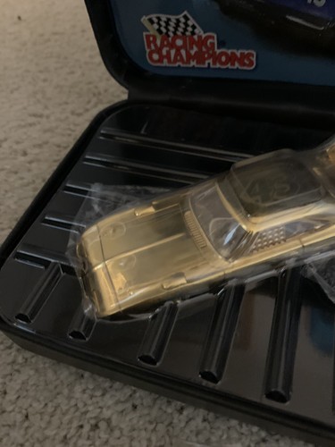 Richard Petty 24K Gold Diecast Plymouth – Limited Edition Collectible - Picture 6 of 8