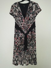 R M Richards Size 16 Multi Print Waist Band Cap Sleeve Wrap Dress.