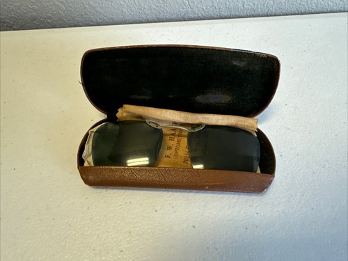 Antique Clip-On Sunglasses in Original Leather Case With Glasses Rag Rare - Picture 6 of 8