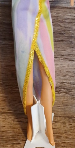 Vintage Mattel Barbie Doll Blond Hair Blue Eyes W/ Dress Marked 1966 Taiwan - Picture 6 of 11
