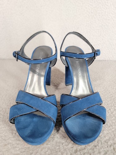 Sandali Stuart Weitzman tacco alto 8,5 plateau blu pelle scamosciata cinturino punta aperta - Foto 2 di 17