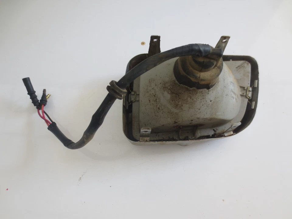 2005 Kawasaki Mule 3010 GAS Used OEM Right Front Headlight Light - Imagem 3 de 3