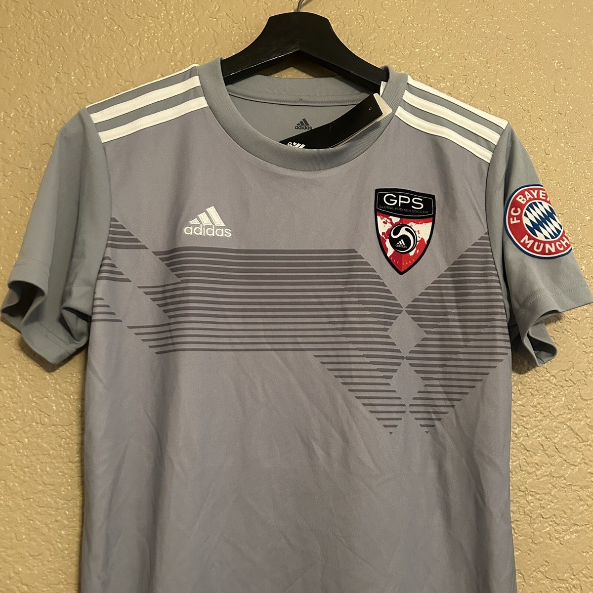 C*能様 adidas FC Bayern München バイエルン Lサイズ C*能様 adidas FC Bayern München バイエルン Lサイズ Amazon