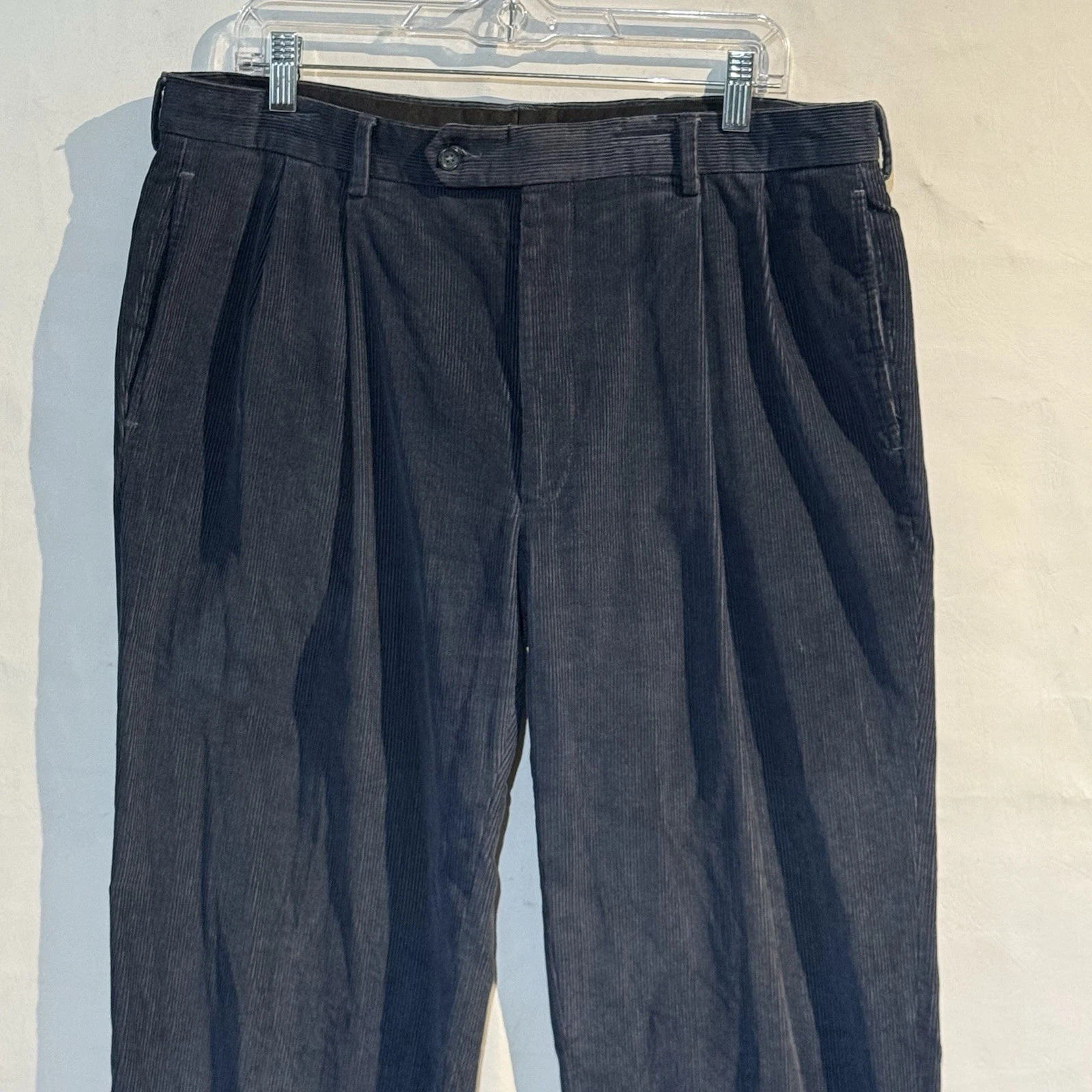 VTG Jos. A. Bank Mens Pants Blue Corduroy Straight Cuffed Pleat Chinos Size 35
