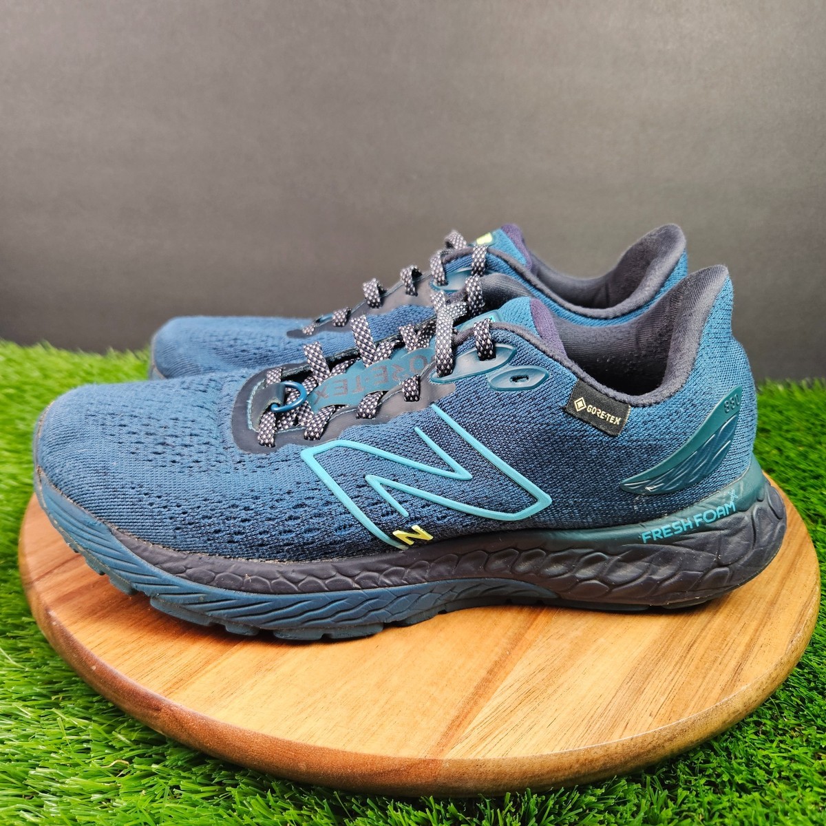 New Balance 880 v12 Fresh Foam Gore-tex Running Shoes W880J12