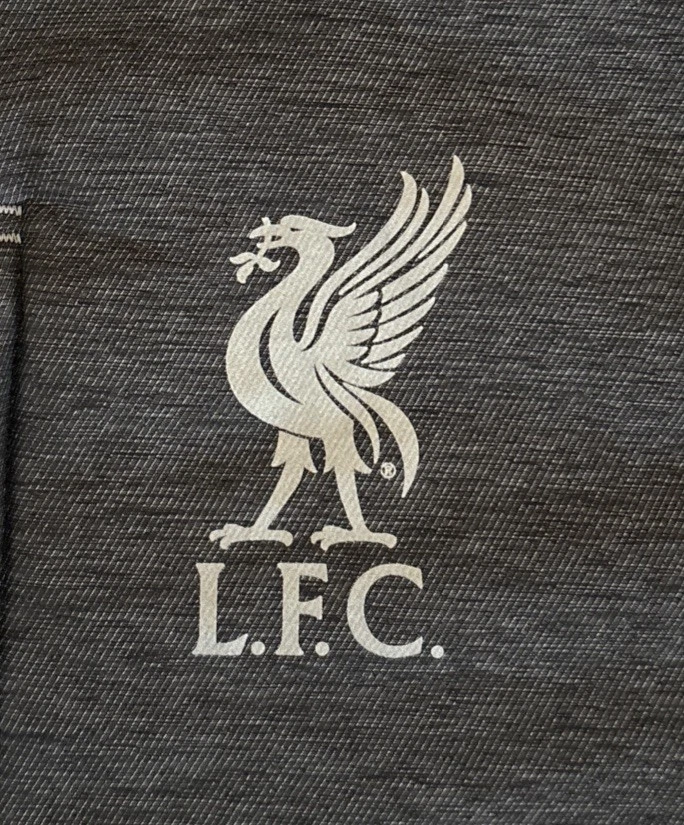 Liverpool FC Padded Warrior Training Coat, Large, Excellent Condition - Image 2 of 4