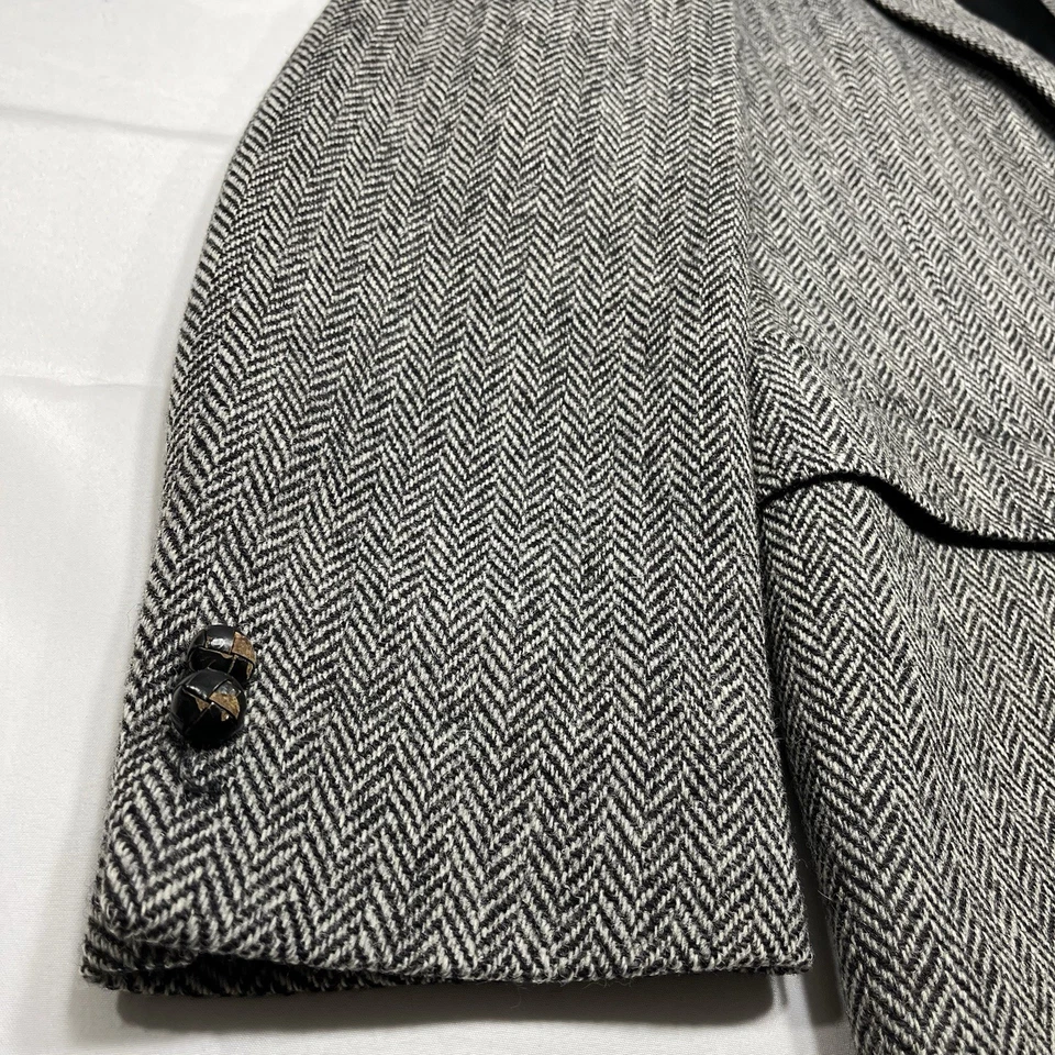 Vintage Men’s Harris Tweed Wool Blazer Jacket Size 50 XL Grey Chevron 80s 90s ** - Image 2 of 4
