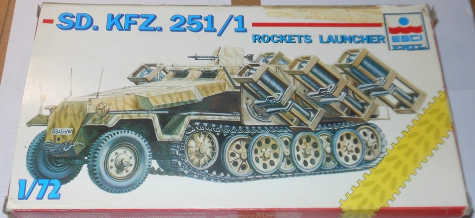 LOTTO 2 MODELLINI ESCI ART.8020 E 8344 - Immagine 3 di 4