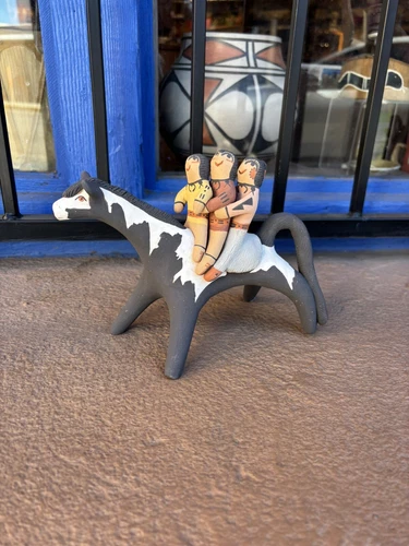 Storyteller By Clifford Kim Fragua Jemez Pottery Horse Pony Black 3 Babies L30