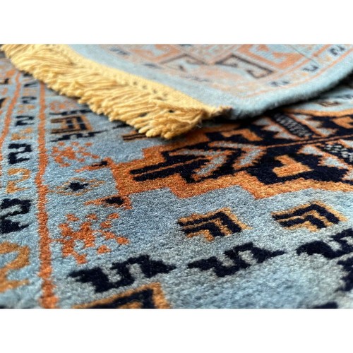 Amma Carpets Hand-Knotted Woolen Rug Gray Indo-Bukhara 2x3 feet - Picture 4 of 6