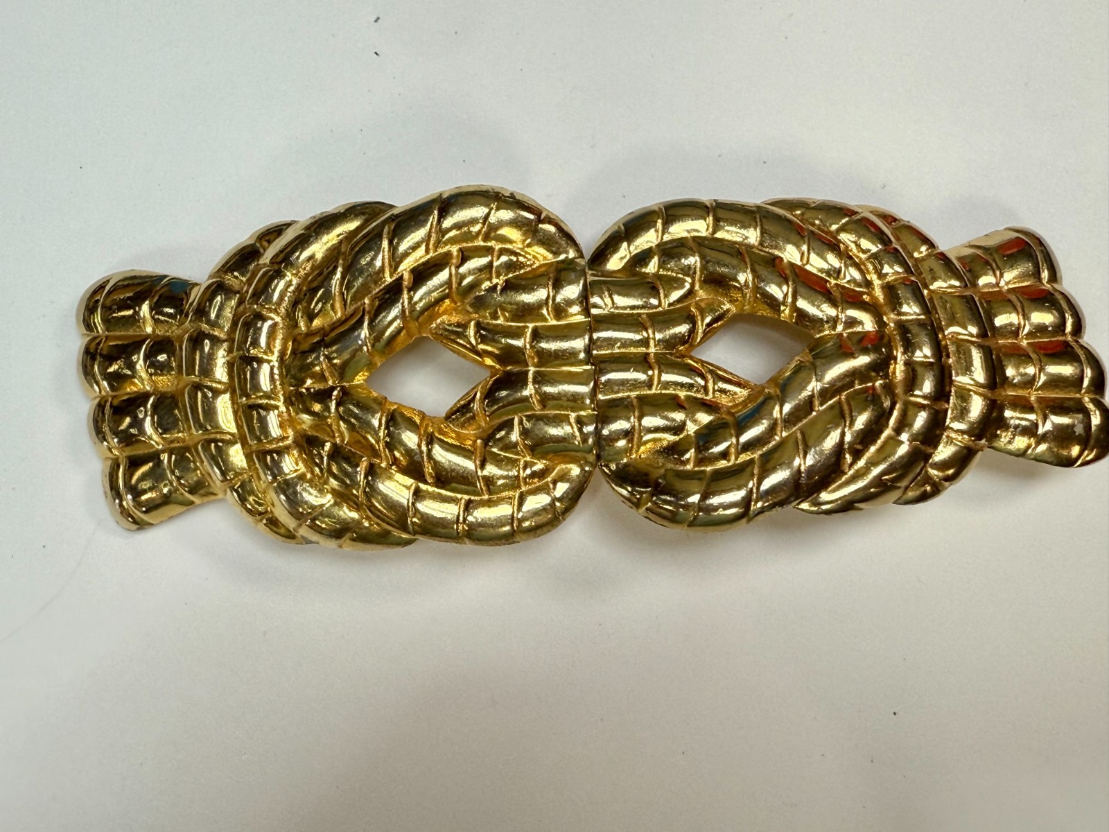 7" Wide Knot Pattern Interlocking Two Piece Vinta… - image 12