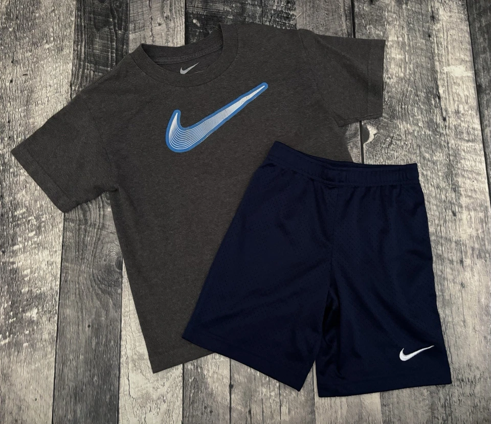 Nike Under Armour Lote de 8 piezas Niños SS Camisas Prendas para el torso Pantalones Cortos Conjuntos Talla Pequeña 6/7 Foto 2 de 4