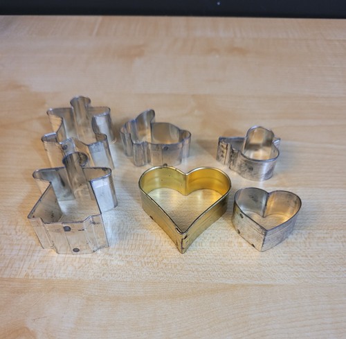 6 Vintage Small Cookie Cutters - Picture 7 of 7