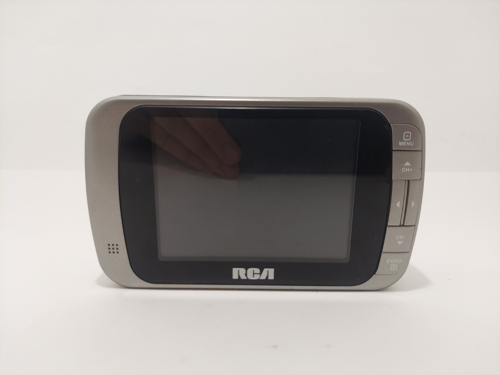 RCA DHT235C DTV Portable 3.5" LED Digital Handheld Color TV - Works