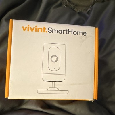 Vivint Ping V-CAM1 Indoor Wi-Fi Wireless IP Camera, Color, Wall Plug-In