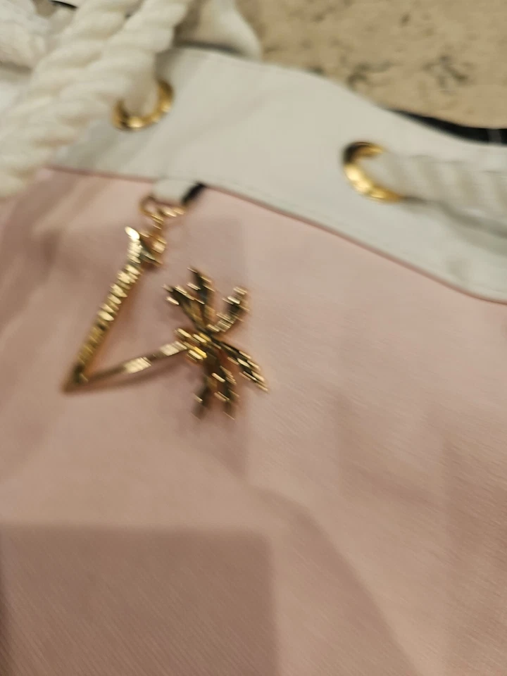 Mochila de mano Victoria Secret rosa a rayas con cordón Foto 4 de 4