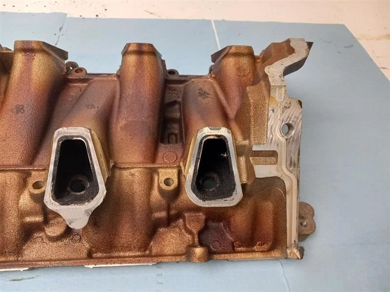 Chevrolet Impala FI 2009-2011 DOHC colector de admisión Foto 2 de 4