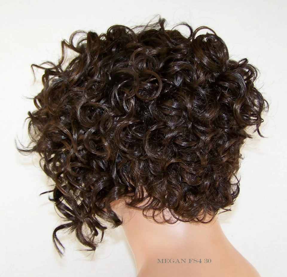 Peluca frontal de encaje profundo corta espiral rizada en ángulo cuña de cabello de bebé mezcla marrón 4,30 megas Foto 2 de 4